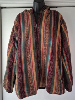 Kathmandu Unisex hooded jacket size medium NWT